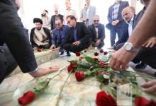 گزارش تصویری مراسم عطرافشانی و ادای احترام به مقام شامخ شهدای هشت سال دفاع مقدس